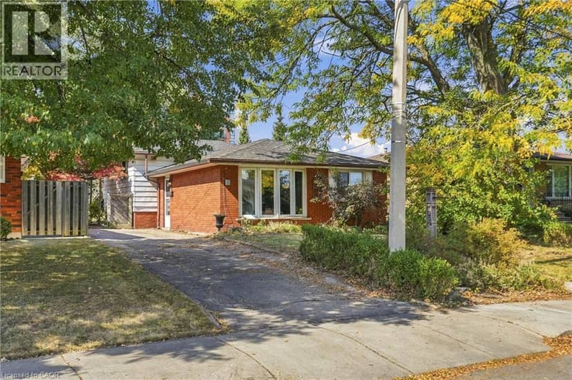106 VICTOR Boulevard, Hamilton