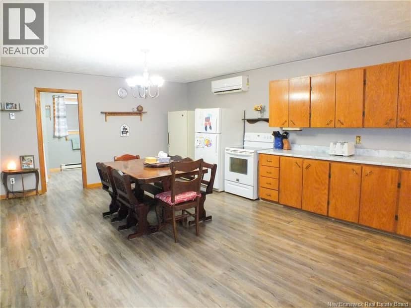 403 Tobique Street — photo 10 of 40