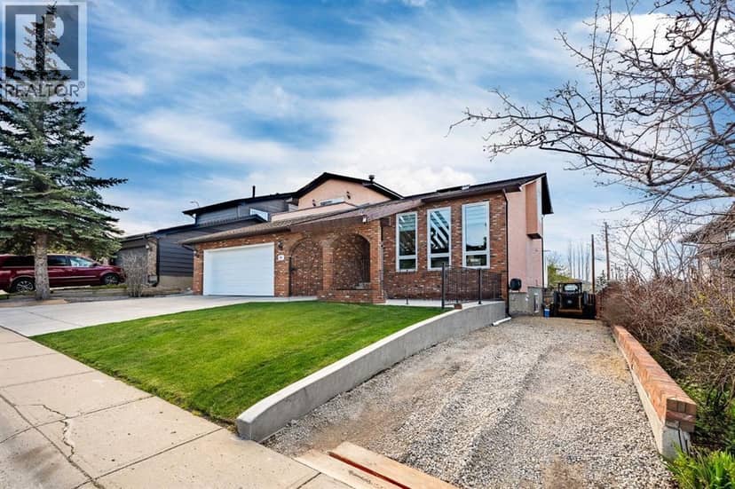 76 Beaconsfield Way NW, Calgary, photo 3