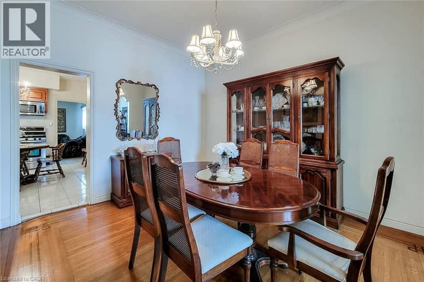 244 HUGHSON Street N — photo 13 of 40
