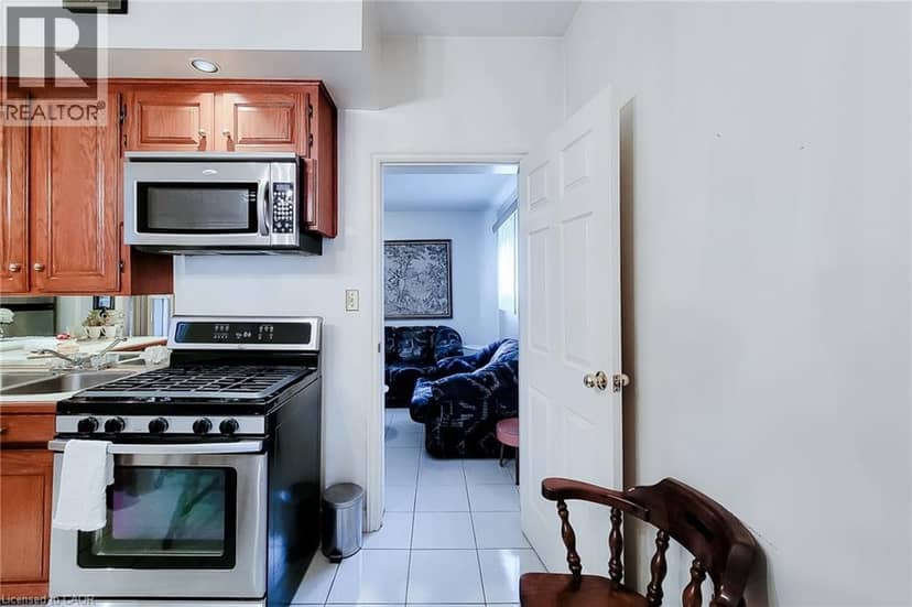 244 HUGHSON Street N — photo 19 of 40