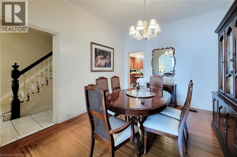244 HUGHSON Street N, Hamilton, photo 8