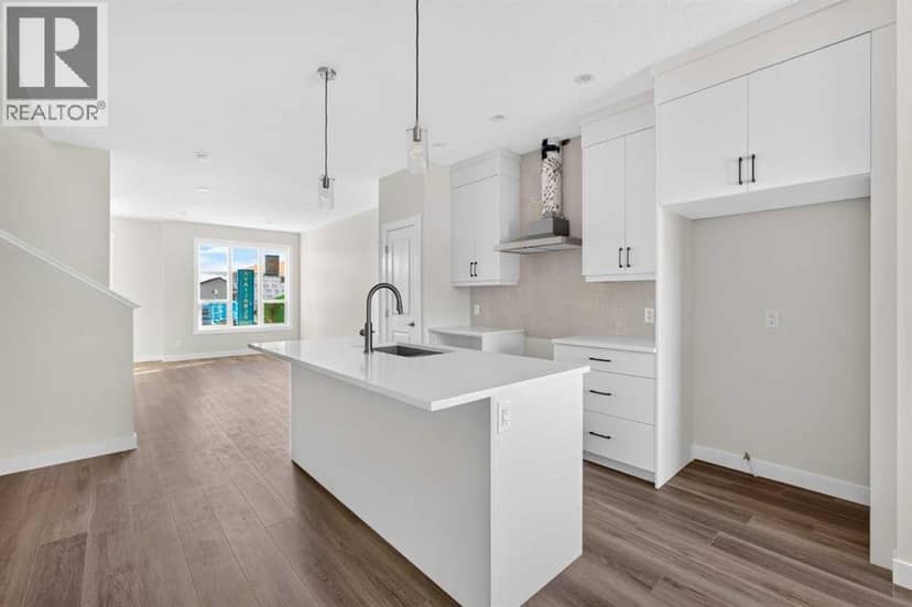 727 Lucas Boulevard NW — photo 12 of 31