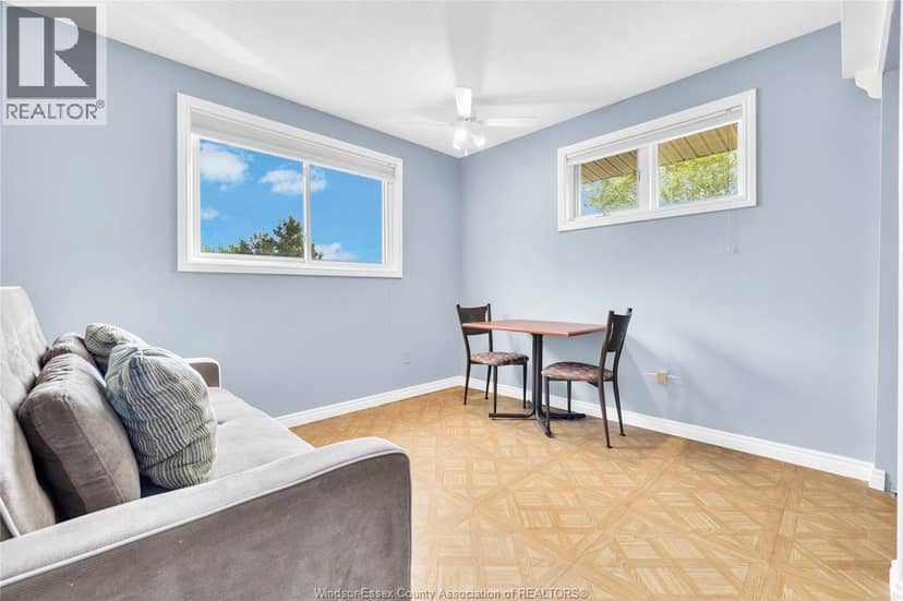 106 Seymour PLACE — photo 30 of 40