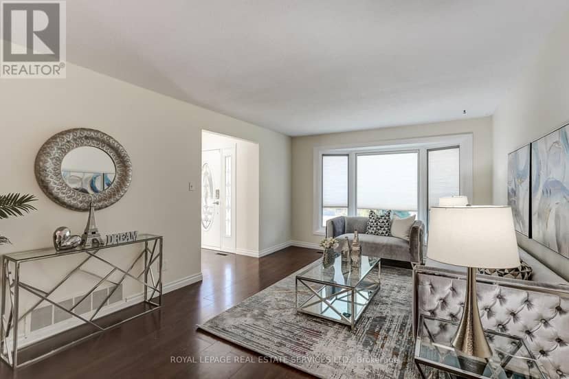 1821 Bonnymede Drive — photo 12 of 40
