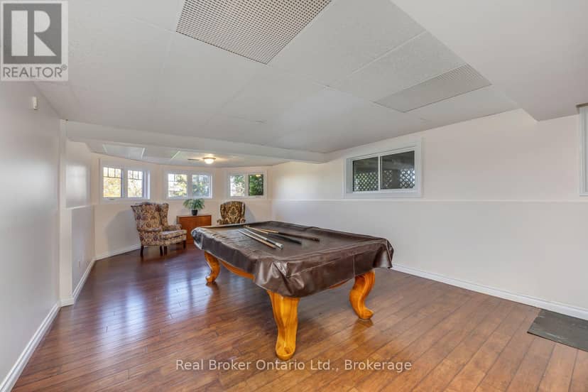96 Potters Lane — photo 17 of 31
