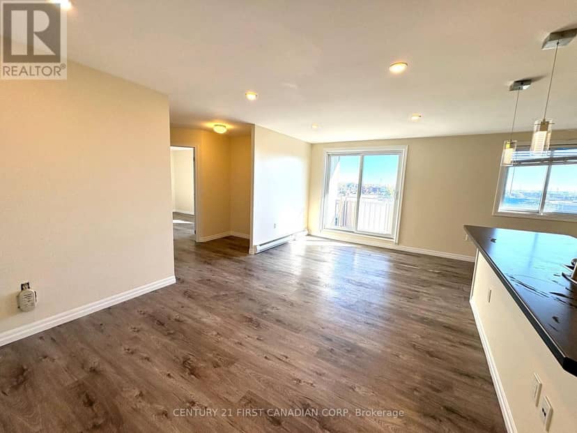 601 - 1102 Jalna Boulevard — photo 11 of 28