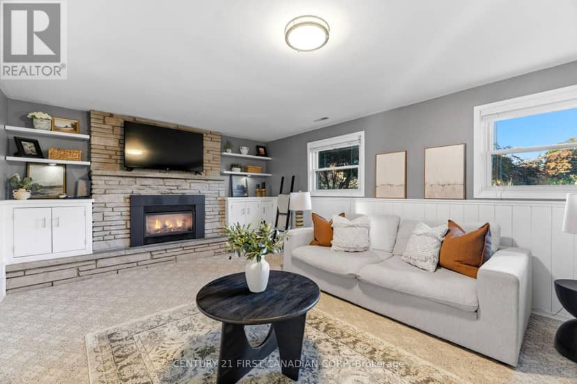 32831 Richmond Street — photo 16 of 35