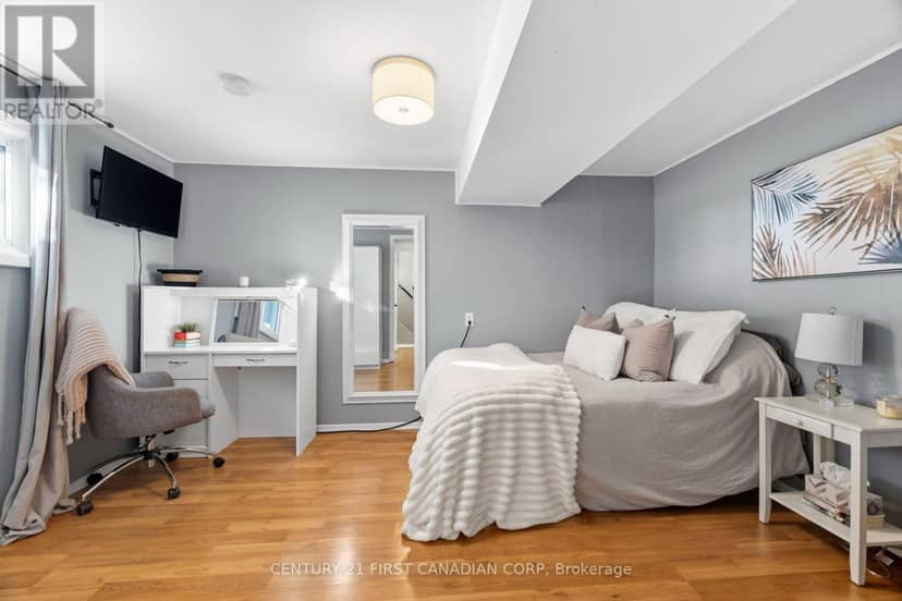 32831 Richmond Street — photo 21 of 35