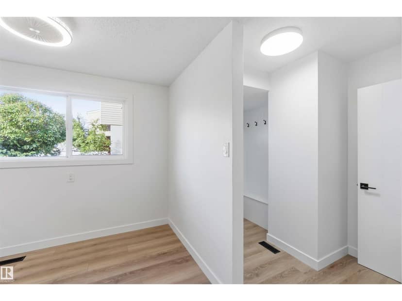 160 Habitat Cr NW — photo 12 of 40