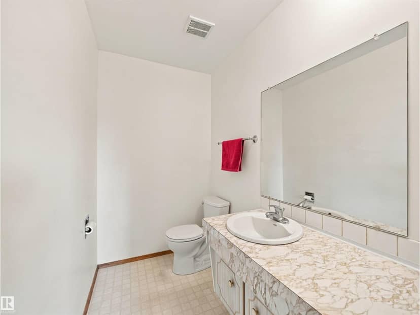11519 38 AV NW NW — photo 16 of 34