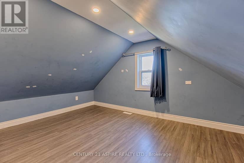295 Julien Street — photo 24 of 40