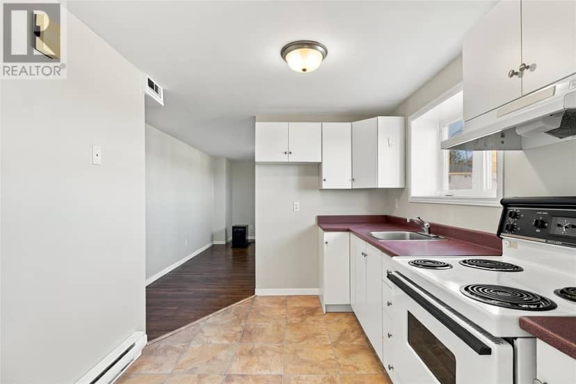 39 Edgecombe Drive — photo 18 of 34
