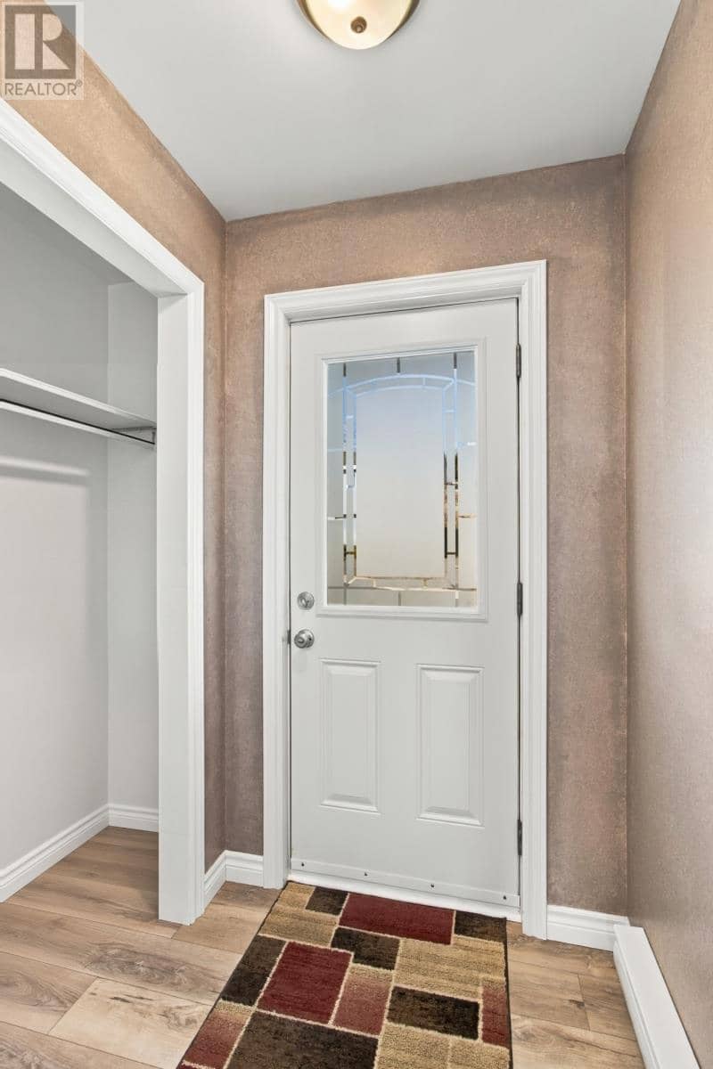39 Edgecombe Drive, St. John's, photo 2