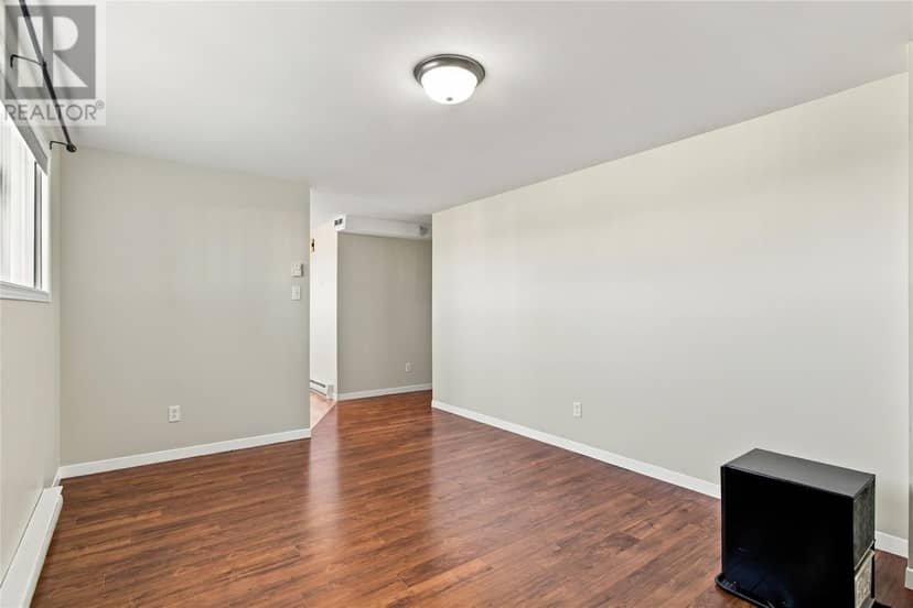 39 Edgecombe Drive — photo 20 of 34