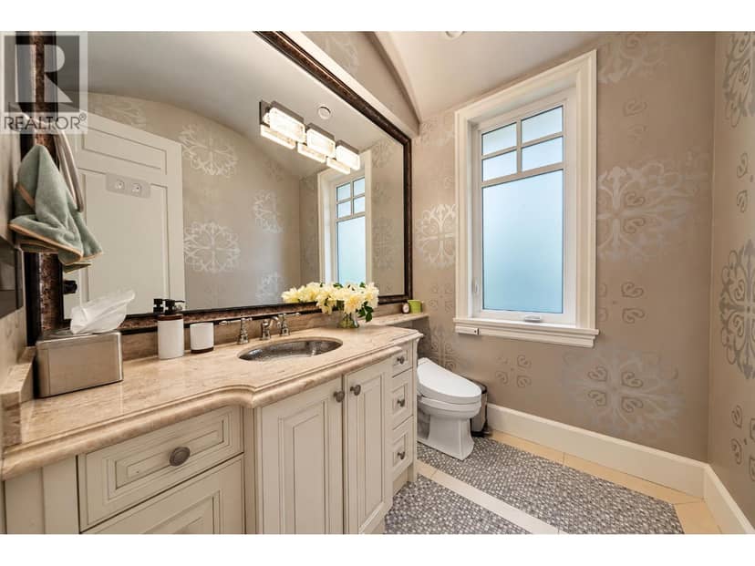 1162 W 26th Avenue — photo 17 of 21