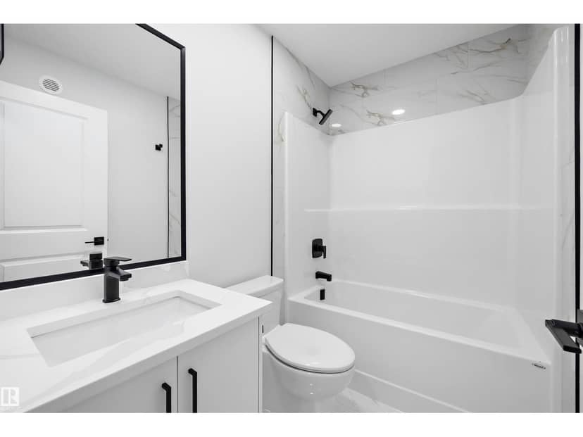 53 Clichy CL — photo 24 of 40