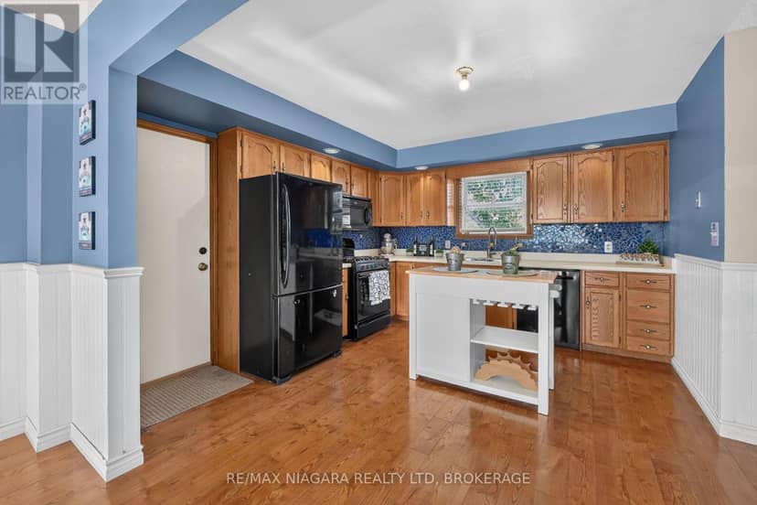 5001 Hillside Drive — photo 11 of 36