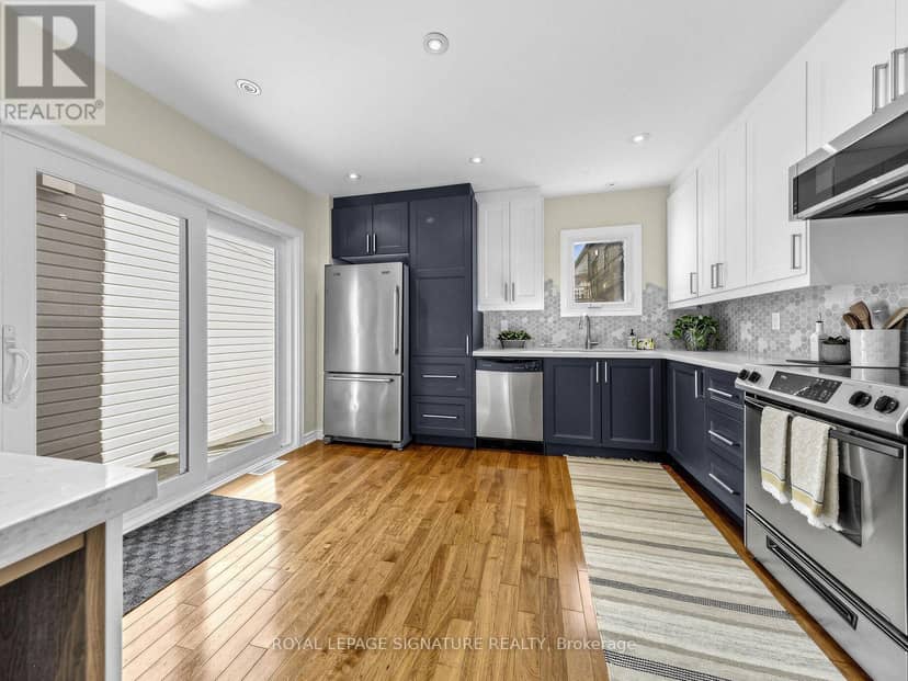 45 Robinson Street, Toronto, photo 8