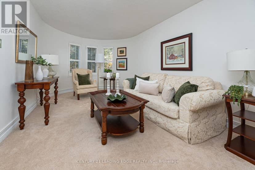 126 Tilman Circle, Markham, photo 6