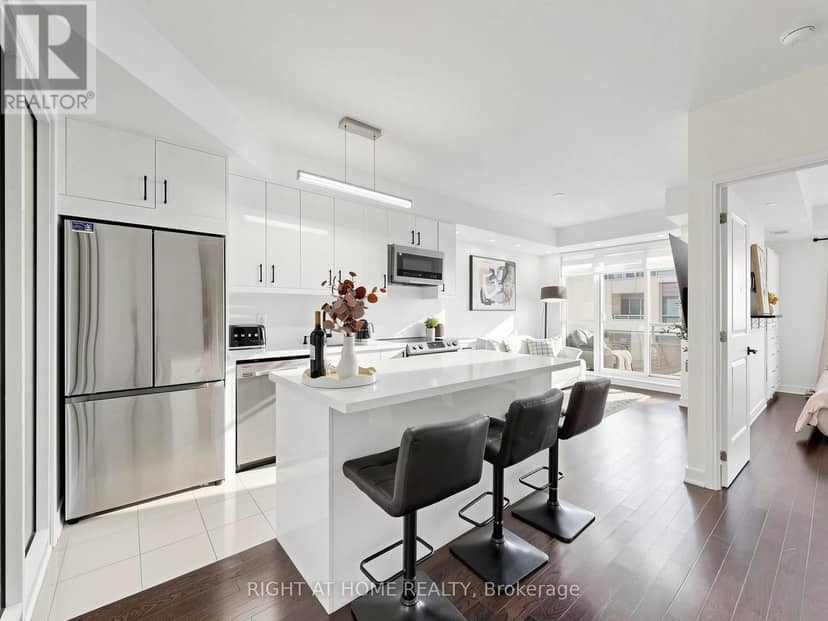 609 - 9191 Yonge Street — photo 13 of 39