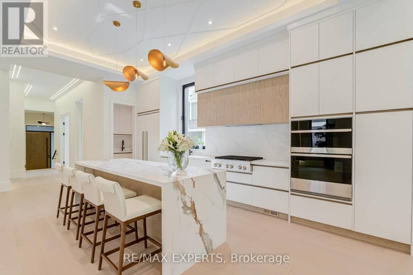 84 Mosley Street — photo 14 of 40