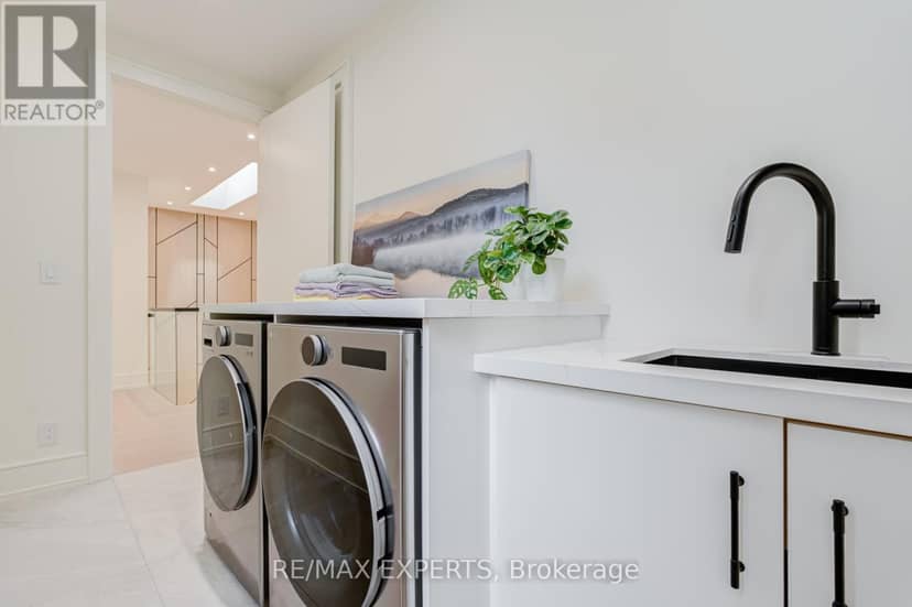 84 Mosley Street — photo 39 of 40