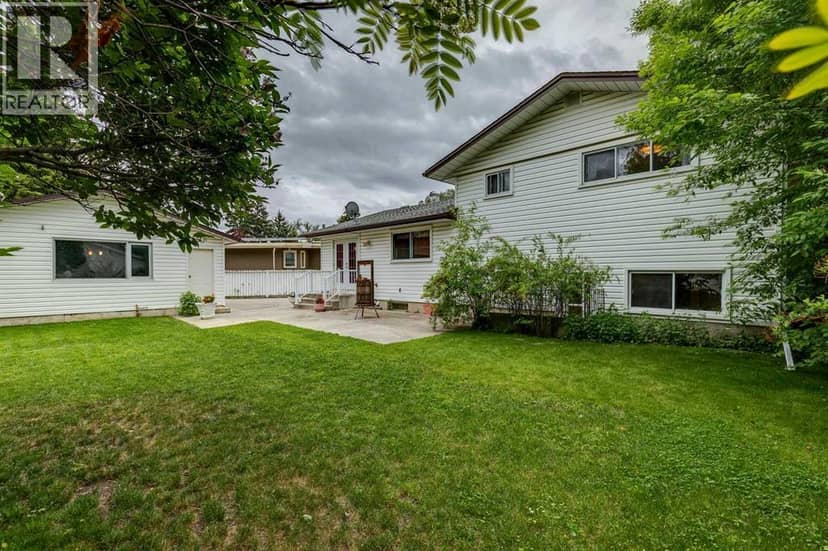 5036 Vallance Crescent NW — photo 35 of 40