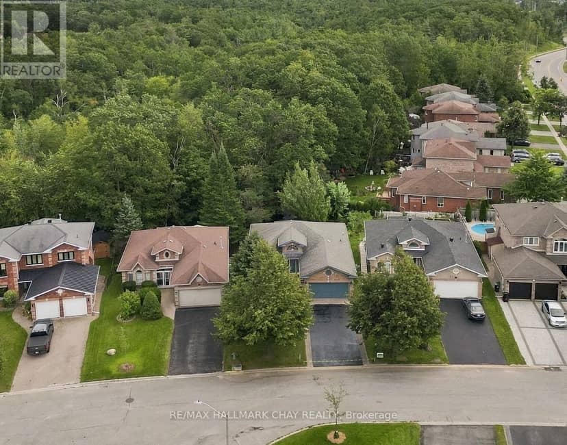 3 Maw Court, Barrie