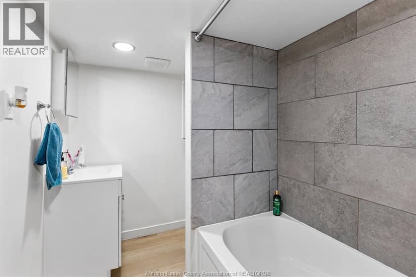 25 CLARK STREET West — photo 10 of 30