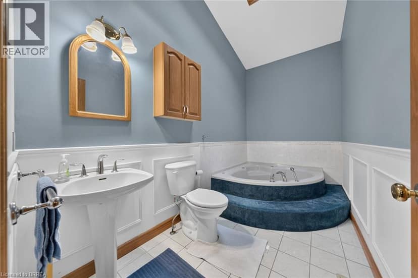 45 KING WILLIAM Street — photo 28 of 40