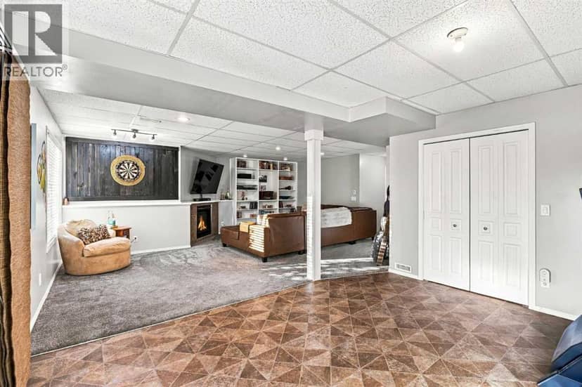 184 Cove Crescent — photo 38 of 40