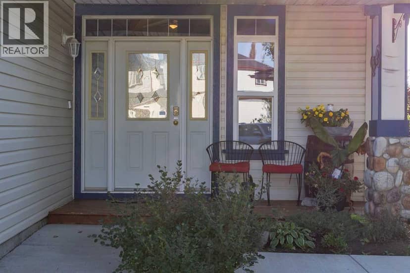 184 Cove Crescent, Chestermere, photo 2