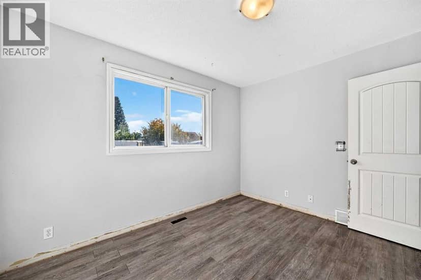 143 Rundleson Way NE — photo 20 of 40