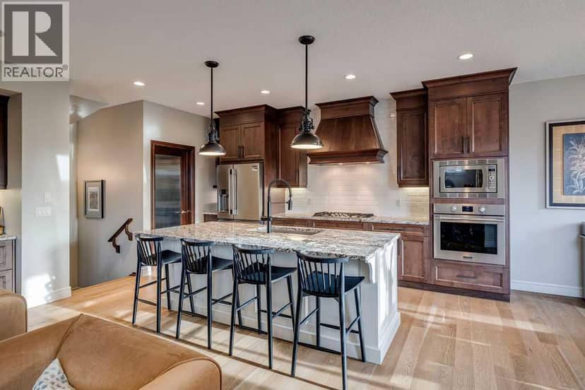 64 Cranbrook Crescent SE — photo 13 of 39