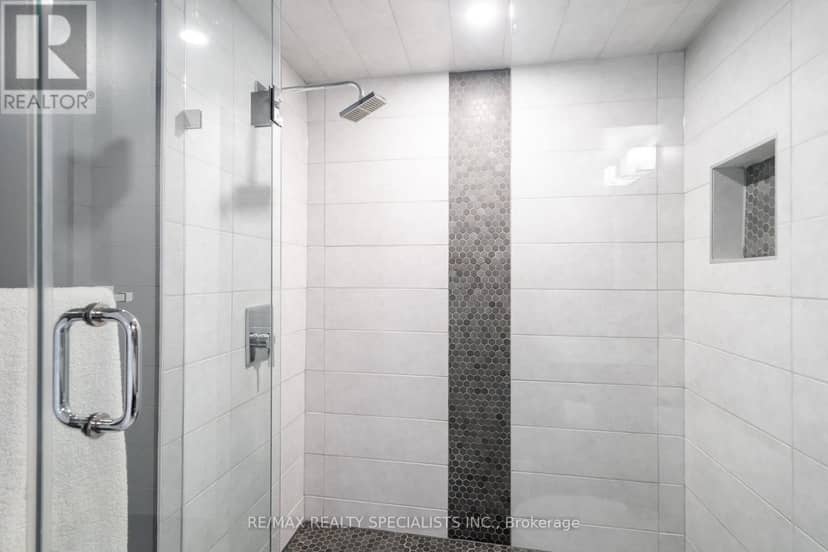 4021 Sasha Court — photo 19 of 39