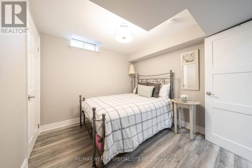 4021 Sasha Court — photo 32 of 39