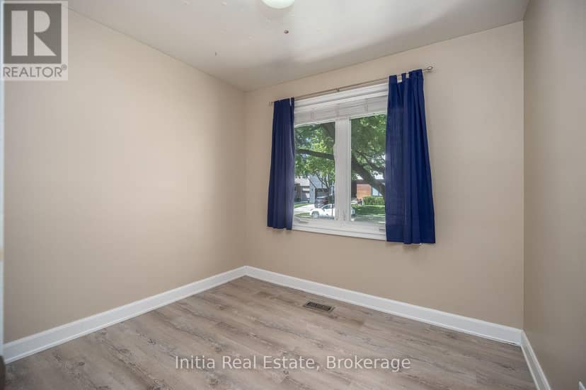 53 Burrows Avenue — photo 13 of 36