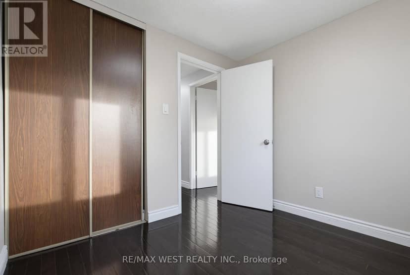 24 Primrose Crescent — photo 20 of 29