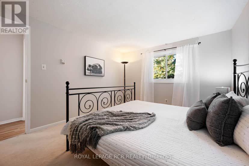 132 Goldgate Crescent — photo 26 of 40