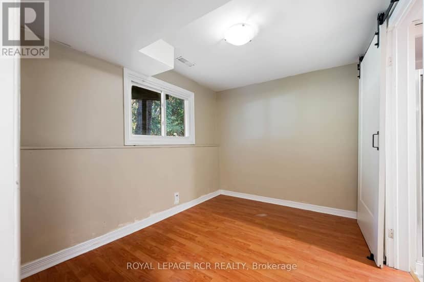 132 Goldgate Crescent — photo 39 of 40