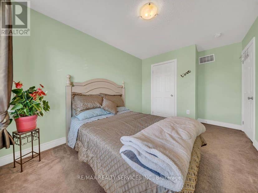 28 Zanetta Crescent — photo 29 of 40