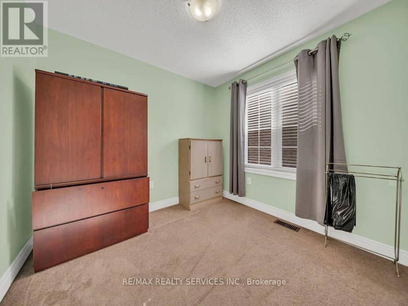 28 Zanetta Crescent — photo 30 of 40