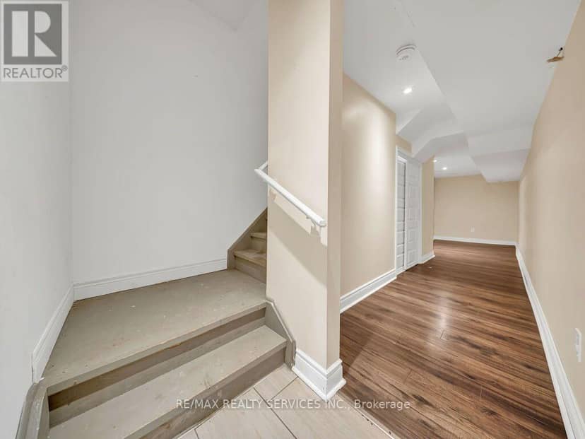 28 Zanetta Crescent — photo 37 of 40