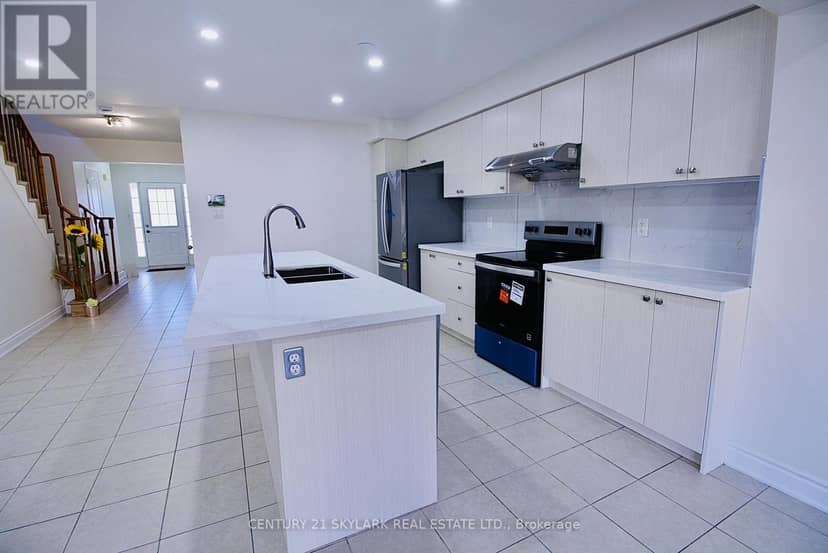 61 Lightcatcher Circle, Brampton, photo 6