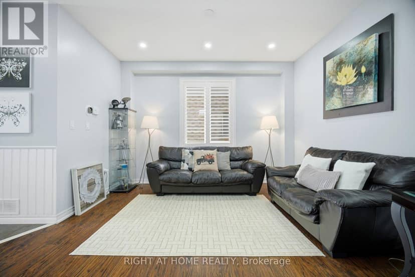 79 Garinger Crescent — photo 9 of 40