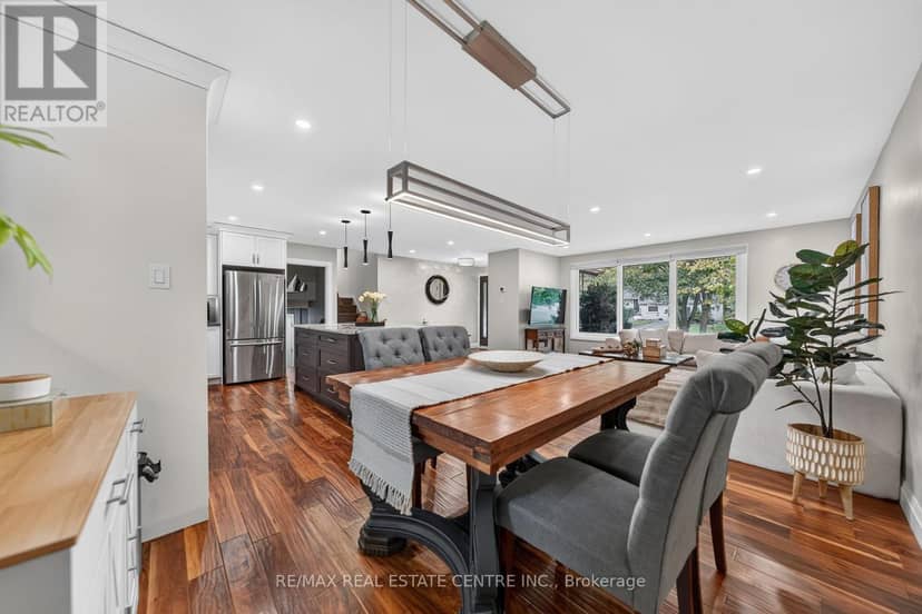 33 Shadywood Crescent — photo 11 of 40