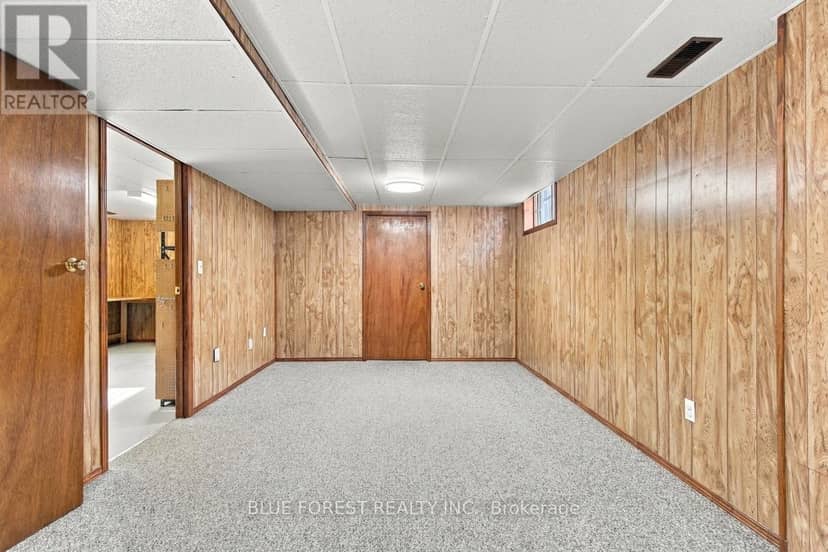 39 Gerald Crescent — photo 35 of 40