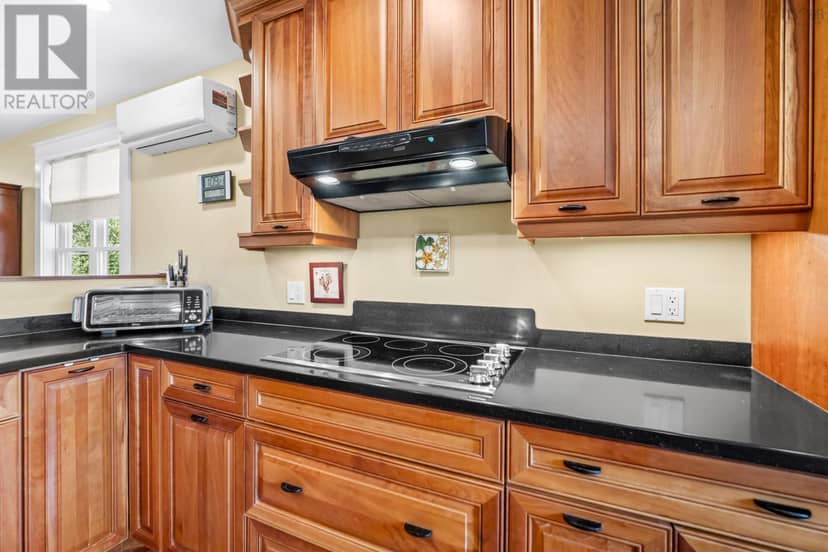 7 Compass Rose Court — photo 10 of 35