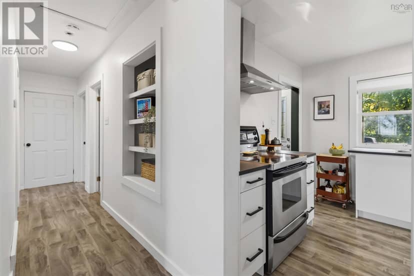 85 Mount Edward Road — photo 15 of 40